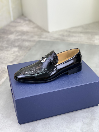 Scarpa da uomo Dior codice 93C2 taglia 38444 personalizzata