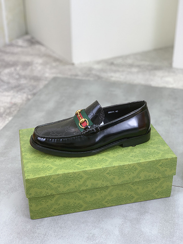 Scarpe uomo Gucci codice 93B7 Taglia38444 personalizzate