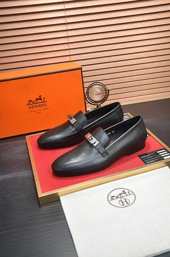 Le scarpe da uomo Hermes codice 2C2 Taglia38444 possono essere personalizzate