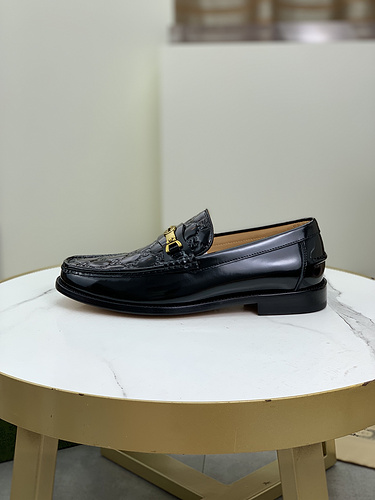 Le scarpe da uomo Guqi codice 3E4 Taglia38438 4 devono essere personalizzate, non rimborsabili e non