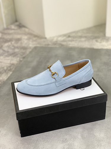 Scarpa uomo Gucci codice 6B8 misura384