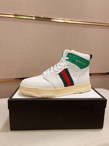 Scarpe da uomo Gucci Codice 9B6 Taglia3844446 Personalizzata Non rimborsabile