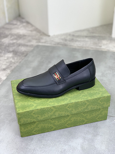 Scarpa uomo Gucci codice 96B8 Taglia3844