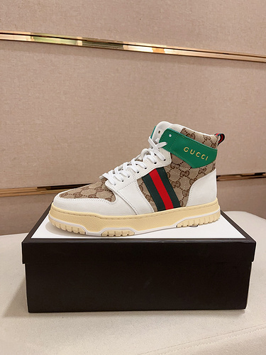 Scarpe da uomo Gucci Codice 9B6 Taglia3844446 Personalizzata Non rimborsabile