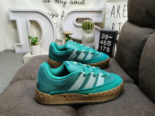 1D78D Adidas adimatic bread scarpe Adidas shark bread scarpe nuova collaborazione si apre con la leg