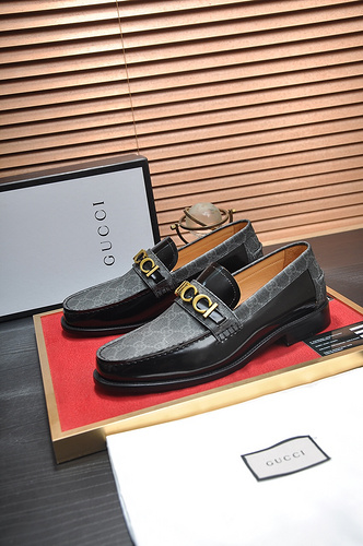 Codice scarpa uomo Gucci 76C2 Taglia38444 personalizzabile