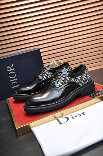 Scarpa da uomo Dior codice 68C8 misura3944384 personalizzata