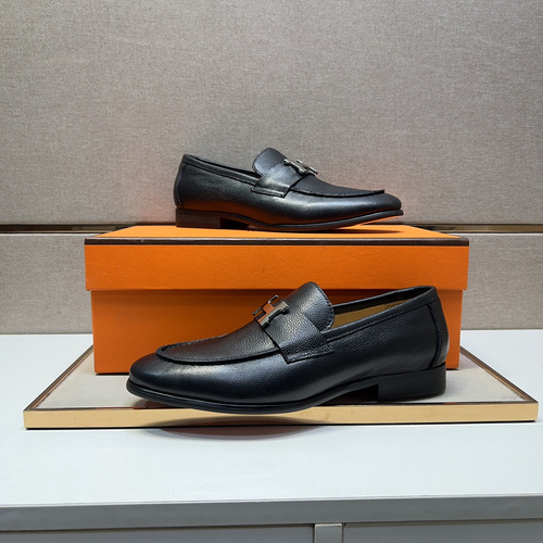 Scarpa uomo Hermes codice 64B8 Taglia3844