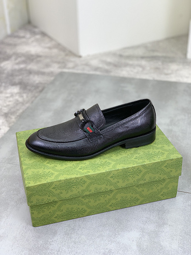 Scarpa uomo Gucci codice 626B4 Taglia394 3846 personalizzata