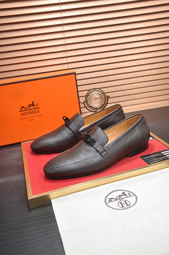 Le scarpe da uomo Hermes codice 2C2 Taglia38444 possono essere personalizzate