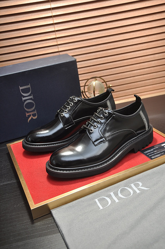 Scarpa da uomo Dior codice 68C8 misura3944384 personalizzata