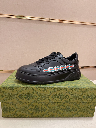 Scarpe da uomo Gucci Codice 4C3 Taglia3844 4 4 Personalizzate