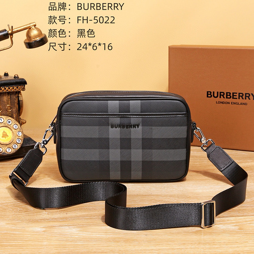 Borsa a tracolla BURBERRY Borsa da uomo Burberry Borsa a tracolla Burberry Realizzata in pelle origi