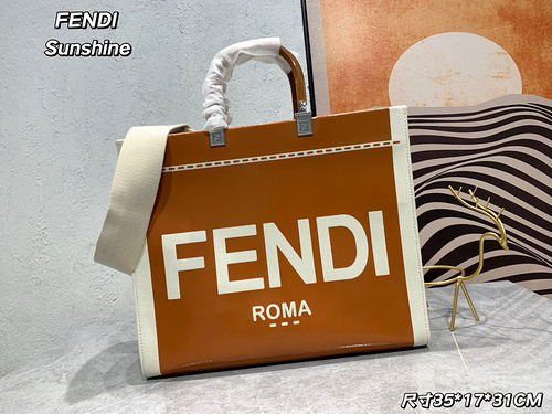 Borsa FENDI Borsa da donna Fendi Borsa a tracolla Fendi importata top di gamma pelle originale versi