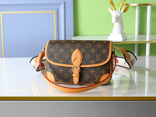 Borsa baguette LV Borsa da donna Louis Vuitton Borsa a tracolla Louis Vuitton importata pelle origin