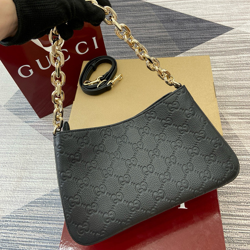 GUCCI borsa da ascella Borsa da donna Gucci Borsa a tracolla Gucci realizzata in pelle originale imp