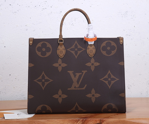 Borsa LV Borsa da donna LV La borsa a tracolla LV adotta la versione replica di fascia alta in pelle