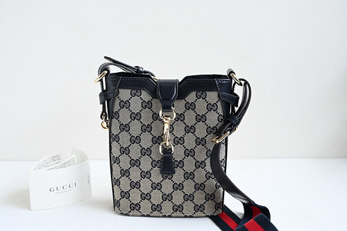 Borsa a secchiello GUCCI Borsa da donna Gucci Borsa a tracolla Gucci importata pelle originale di al