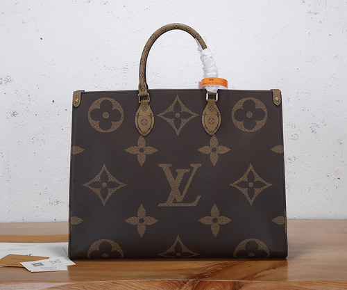 Borsa LV Borsa da donna LV La borsa a tracolla LV adotta la versione replica di fascia alta in pelle