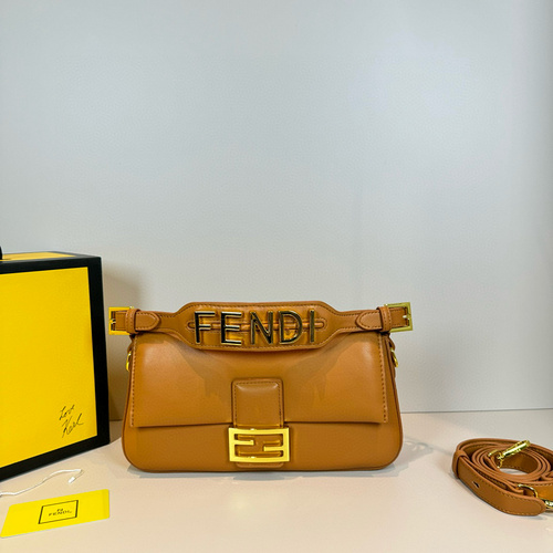 Borsa personale FENDI Borsa da donna Fendi Borsa a tracolla Fendi importata originale pelle bovina q