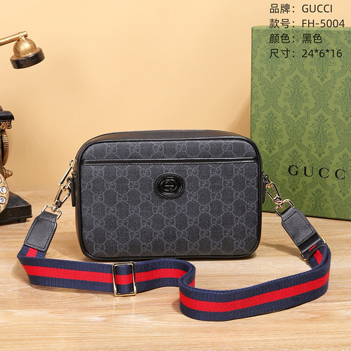 Borsa a tracolla GUCCI Borsa da uomo Gucci Borsa a tracolla Gucci realizzata in pelle bovina origina