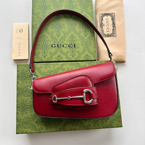 GUCCI borsa da ascella Borsa da donna Gucci Borsa a tracolla Gucci realizzata in pelle bovina origin