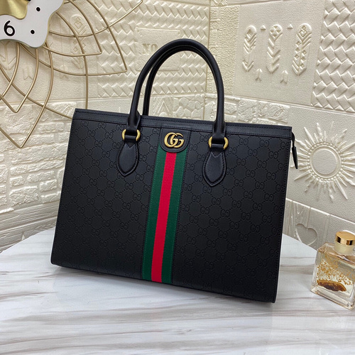 Valigetta GUCCI Borsa da uomo Gucci Borsa a tracolla Gucci importata pelle bovina originale di alta 