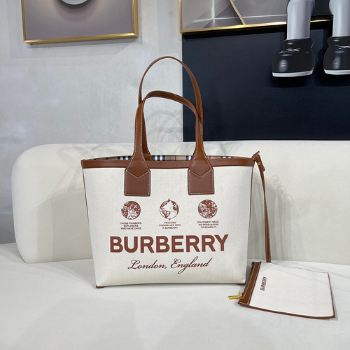 Borsa a tracolla Burberry Borsa da donna Burberry Borsa a tracolla Burberry originale importata in p