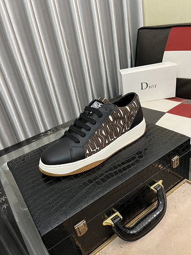 Scarpa da uomo Dior codice 8B3 taglia 3844