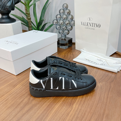 Valentino Scarpe da uomo e da donna Codice 9C4 Taglia34 Donna 44 Uomo 4 Personalizzato Non rimborsab