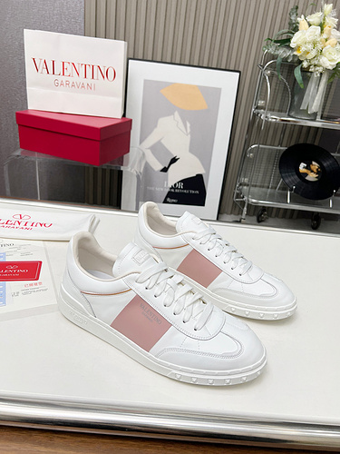 Valentino Scarpe Uomo e Donna Codice 9C4 Taglia Femmina 34 Maschio 3946 Femmina 4 Maschio 46 Persona