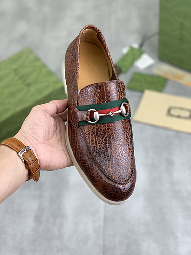 Codice scarpa da uomo Gucci C8 Taglia3844 4 4 Personalizzato