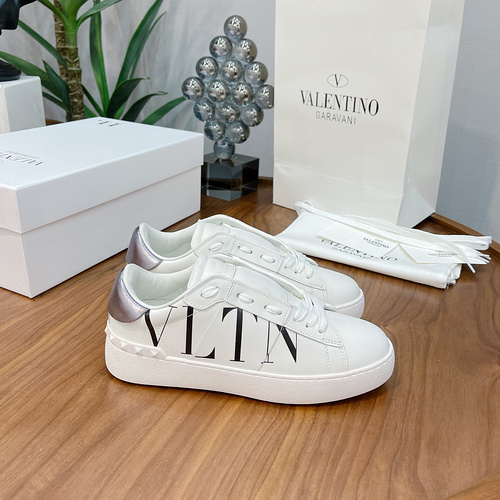 Valentino Scarpe da uomo e da donna Codice 9C4 Taglia34 Donna 44 Uomo 4 Personalizzato Non rimborsab