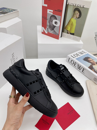 Valentino Scarpe da uomo e da donna Codice 9C4 Taglia34 Donna 44 Uomo 4 Personalizzato Non rimborsab