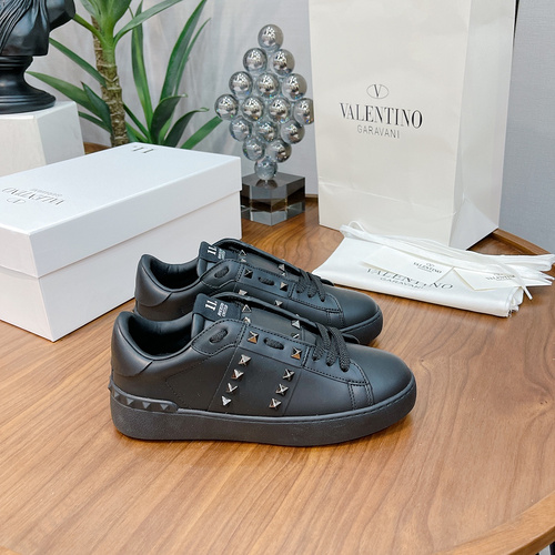 Valentino Scarpe da uomo e da donna Codice 9C4 Taglia34 Donna 44 Uomo 4 Personalizzato Non rimborsab