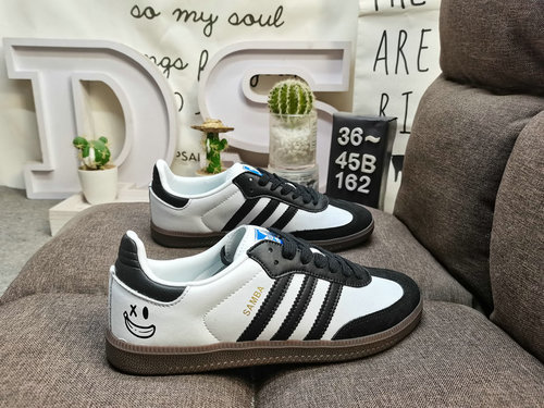 1D62CD Adidas SAMBA OG W IG1D0G2C4 un classico Originali di quasi 70G anni fa La pelle scamosciata o