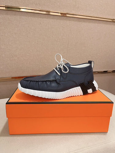 La scarpa da uomo Hermes codice 23B Taglia38444 può essere personalizzata senza reso o cambio