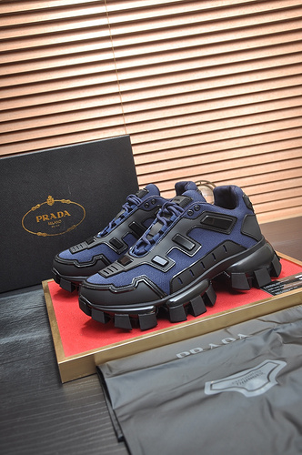 Scarpa da uomo Prada codice 6C taglia 3844 personalizzata