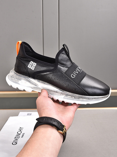 Scarpa da uomo Givenchy codice 27C misura 38444 personalizzata