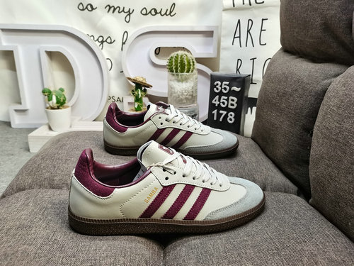 1D78DAdidas SAMBA OG ID1D482C un classico Originals di quasi 70G anni fa presenta un'elegante forma 