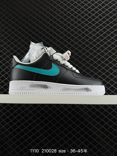 1D40G Nike AIR FORCE 1D0G7 Air Force One scarpa da tavolo sportiva casual versatile e alta con prest