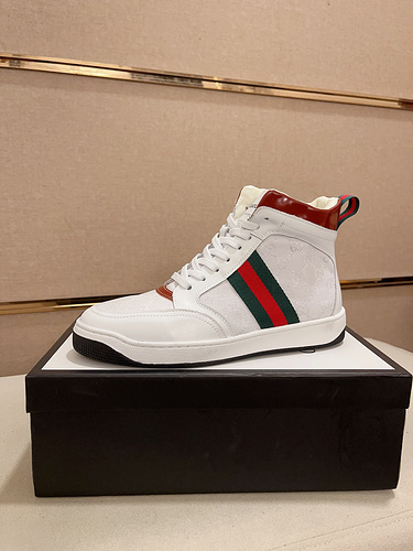 Scarpa uomo Gucci codice 8B Taglia3844