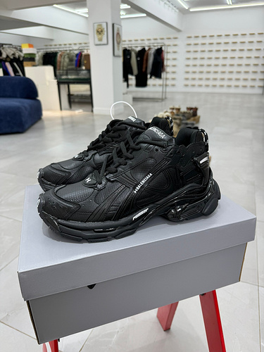 VG Balenciaga Paris Runner di settima generazione Andema UA Balenciaga x Under Armour