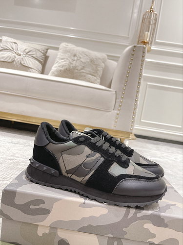 Scarpa uomo Valentino codice 1yu1yu2pooCpoopoo Taglia 3844