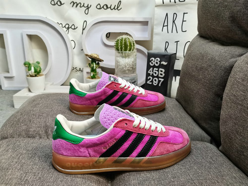 297D adlidas originali di mezza taglia a livello aziendale Adidas Gazelle Scarpe da tavola basse leg