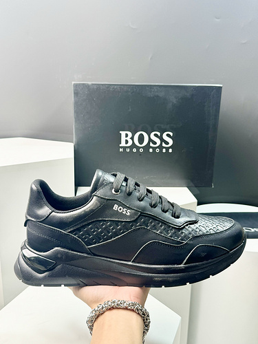 Codice scarpa uomo BOSS 1yu1yu25B7poo taglia 3844