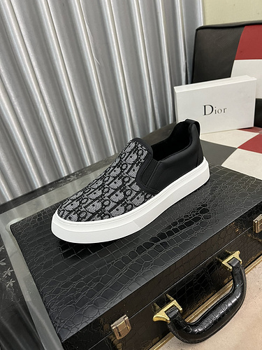 Scarpa uomo Dior codice 1yu1yu28B3poo Taglia 3844