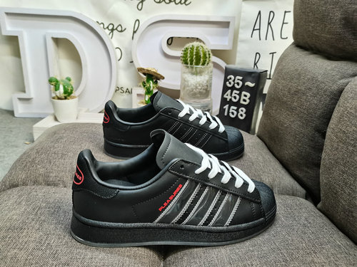 1yu58D Adidas Originals SUPERSTAR AYOON W GY5691yu Shell Head Classico Versatile Per Il Tempo Libero