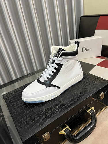 Scarpa uomo Dior codice 1yu1yu28B6poo Taglia3844