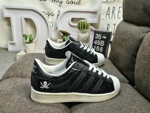 1yu58D Livello aziendale Adidas ORIGINALS SSTR N 2poo24 B34po7poo Shell Head Pirate Edizione limitat